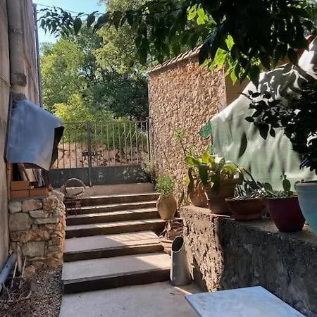 La Villa Tranquille Aux Portes Des Cevennes Brissac Exterior photo